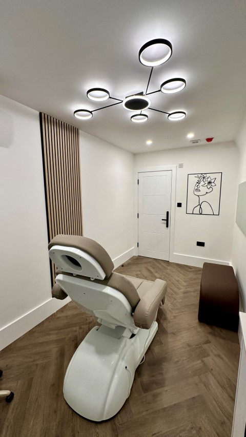 The Beauty & Business of Baker Street: Why It’s the Perfect Location for Wellness Professionals